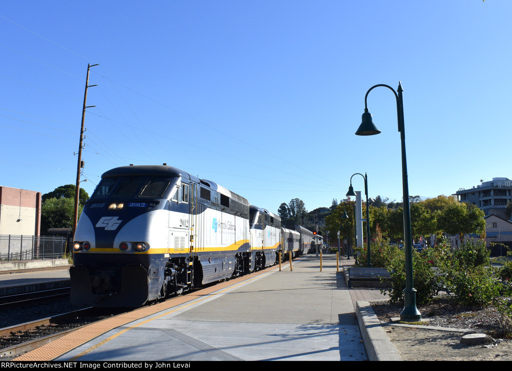 Amtrak Train # 711 arriving into MTZ behind a doubleheader F59PHI lashup